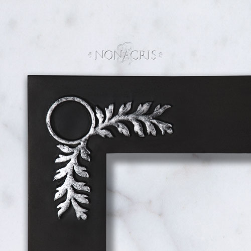 Floral01 BS (Black and Silver)