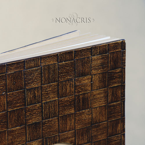 Minerva Textus AWB (Aged Wood Brown)